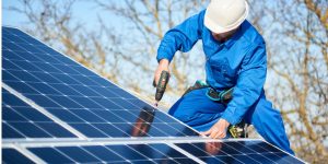 Installation Maintenance Panneaux Solaires Photovoltaïques à Plaisians